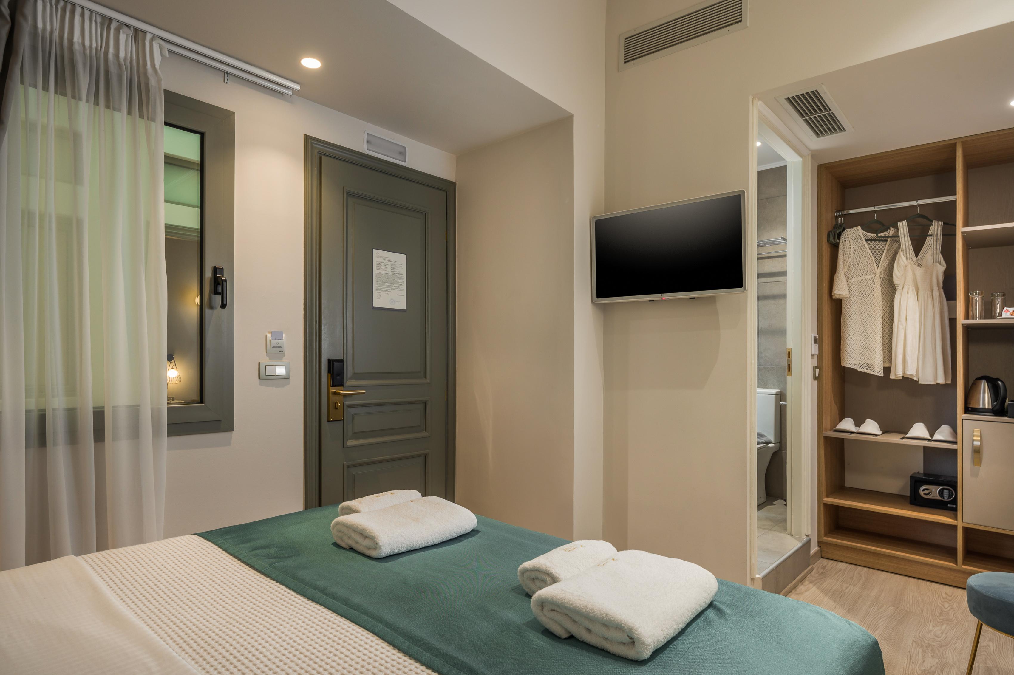 Plaza 1866 Superior City Rooms Chrissi Akti Chania Exterior foto